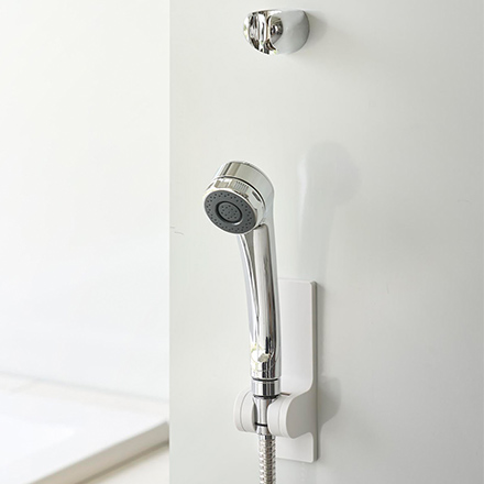 tower タワー 角度が調節できるマグネットシャワーホルダー ホワイト 10286