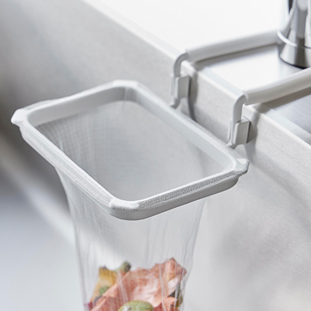 tower タワー 蛇口にかける水切りネットホルダー ホワイト 10515