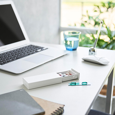 tower タワー 密閉スリムピルケース ホワイト 10662