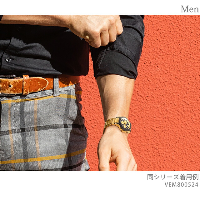 ヴェルサーチ CHARACTER CHRONO クォーツ 電池式 腕時計 メンズ クロノグラフ VERSACE VEM800524 アナログ ブラック ゴールド 黒 スイス製 高級 ブランド おしゃれ 防水 プレゼント 男性 実用的