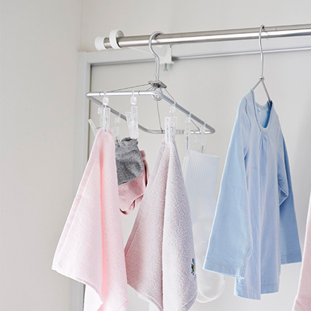 tower タワー 鴨居室内物干しポールホルダー 奥行ワイド ホワイト 1586