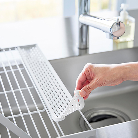 tower タワー シンク上スリム水切りラック シリコーントレー付き ホワイト 10581