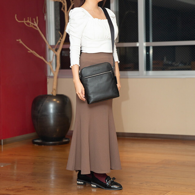 コーチ ショルダーバッグ メンズ ブランド COACH Indonesia 4011 QB/BK ブラック 斜めがけ ブランド 高級 おしゃれ プレゼント 男性 実用的 かっこいい