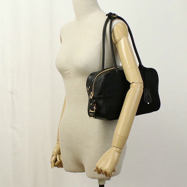 プラダ ハンドバッグ レディース PRADA イタリア 1BB132 NERO ブラック バッグ 軽量 小さめ 手提げ ブランド 高級 おしゃれ プレゼント 女性 実用的 かわいい