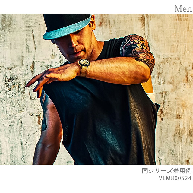 ヴェルサーチ CHARACTER CHRONO クォーツ 電池式 腕時計 メンズ クロノグラフ VERSACE VEM800524 アナログ ブラック ゴールド 黒 スイス製 高級 ブランド おしゃれ 防水 プレゼント 男性 実用的