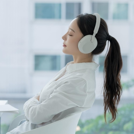 SONY ヘッドフォン WH-1000XM5 (S) プラチナシルバー