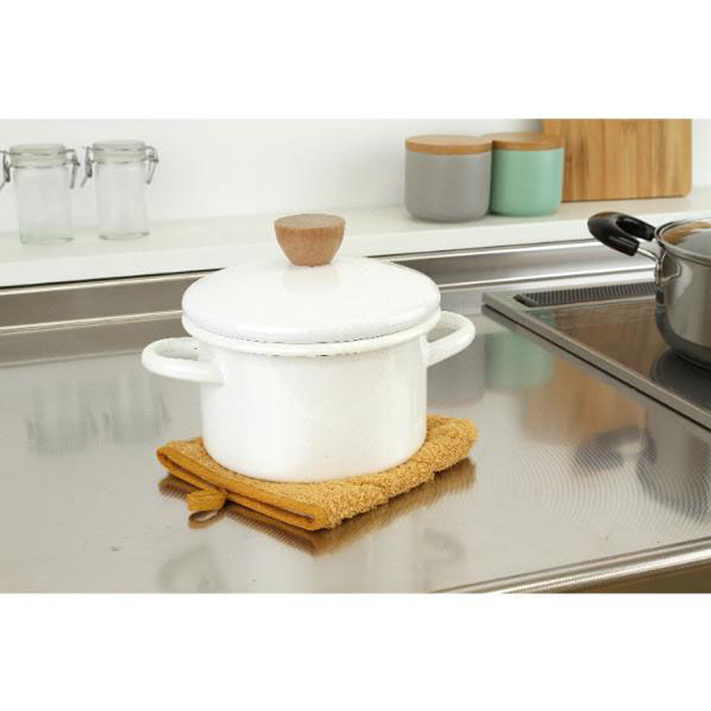 【土鍋セット】洋風土鍋 8号＆オールナイロンお玉＆菜箸 27cm＆掴めるなべしき 4点セット