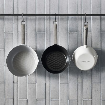 Vermicular バーミキュラ ユキヒラ 18cm マットブラック YH18-BK