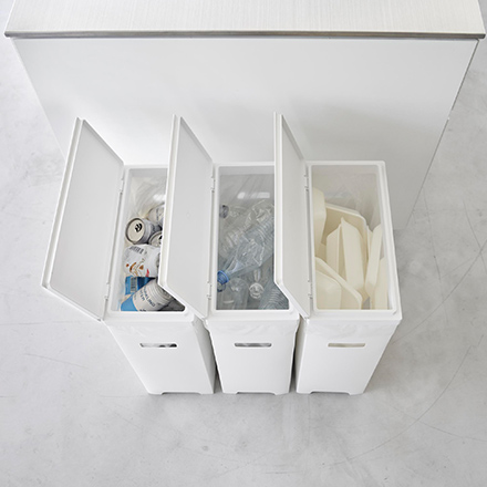 tower タワー スリム蓋付きゴミ箱 横開きタイプ ホワイト 1524