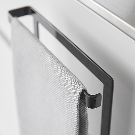 tower タワー キッチンシンク下収納扉タオルハンガー ブラック 1986