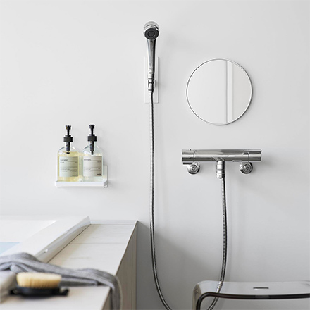 tower タワー マグネットバスルームミラー 丸型 23cm ホワイト 10175