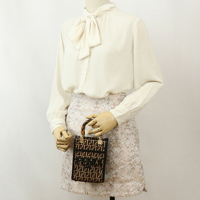 フェンディ トートバッグ レディース FENDI 8BS051 ブラック ブラウン系 バッグ 軽量 手提げ ブランド 高級 おしゃれ プレゼント 女性 実用的 かわいい