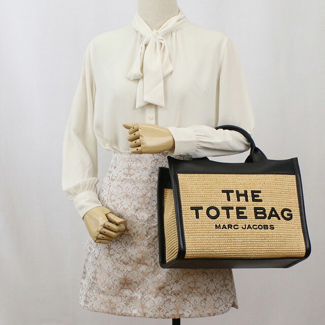 マーク・ジェイコブス トートバッグ レディース MARC JACOBS THE STRAW TOTE ベトナム 2P3HTT014H02 NATURAL ベージュ系 ブラック バッグ 軽量 手提げ ブランド 高級 おしゃれ プレゼント 女性 実用的 かわいい