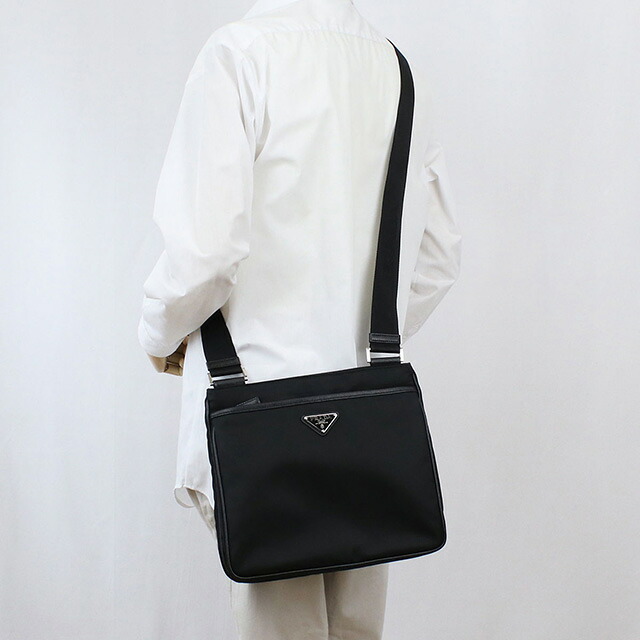 プラダ 斜め掛け ショルダーバッグ メンズ PRADA ルーマニア 2VH118 NERO ブラック バッグ 斜めがけ ブランド 高級 おしゃれ プレゼント 男性 実用的 かっこいい