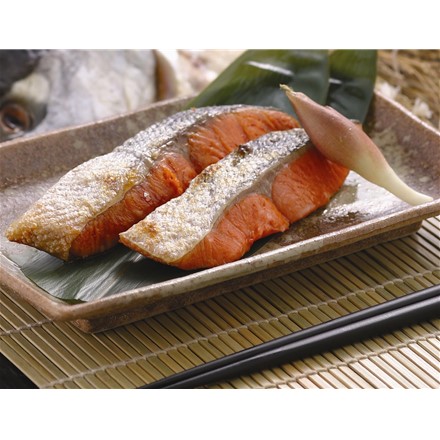 北海道産 新巻鮭半身姿切身 計1.4kg