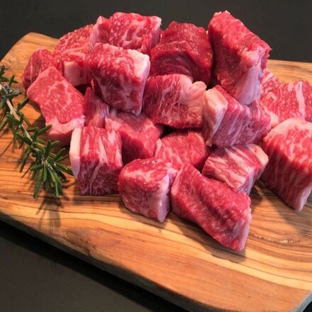 永久不滅ポイント交換の Storee Saison ストーリー セゾン 阿波黒牛 煮込み用ゴロッと角切り 600g グルメ