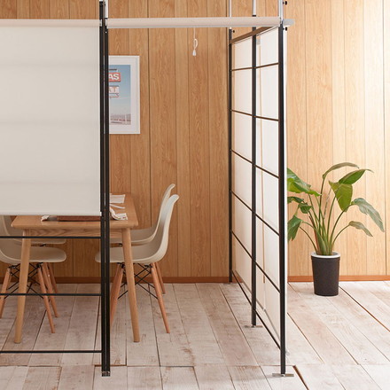 Carol ドアパーテーション 幅92 ブラック つっぱり ロールスクリーン 間仕切り カーテン付き 北欧インテリア