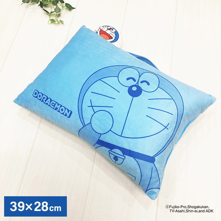 ドラえもん マスコット付きまくら 枕 取っ手付き 持ち手付き キャラクター 可愛い 男の子 女の子 子供
