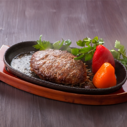 宮崎牛専門レストラン 「ミヤチク」 こだわりハンバーグセット（こだわりハンバーグ100g×2個、チーズインハンバーグ110g×2個、ソース4個）