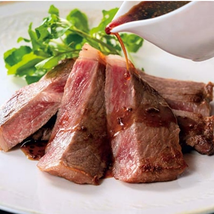 オリーブ牛（A5等級）ステーキセット計300g