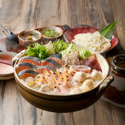 北海道名物　7種の具材を使用した石狩鍋セット3～4人前