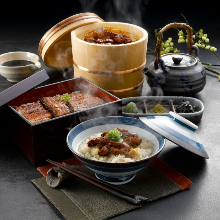 うなぎ割烹 「一愼」 蒲焼（カット55g×2）と一愼ひつまぶしセット（鰻きざみ45g×2、吸い地（ダシ）120g×2、山椒×2、おろしわさび2g×2、きざみのり×2、ボトルたれ50ml×1）