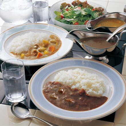 食通のためのカレーセット（ビーフカレー（中辛口）200g×3食、ベジタブルポークカレー（甘口）200g×2食）