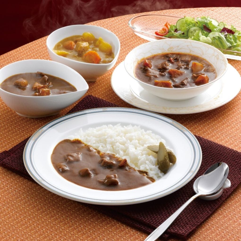 ビーフシチュー（300g3食）と2種のカレーセット（ビーフカレー中辛口・ポークカレー甘口 各200g3食）レトルトパウチ