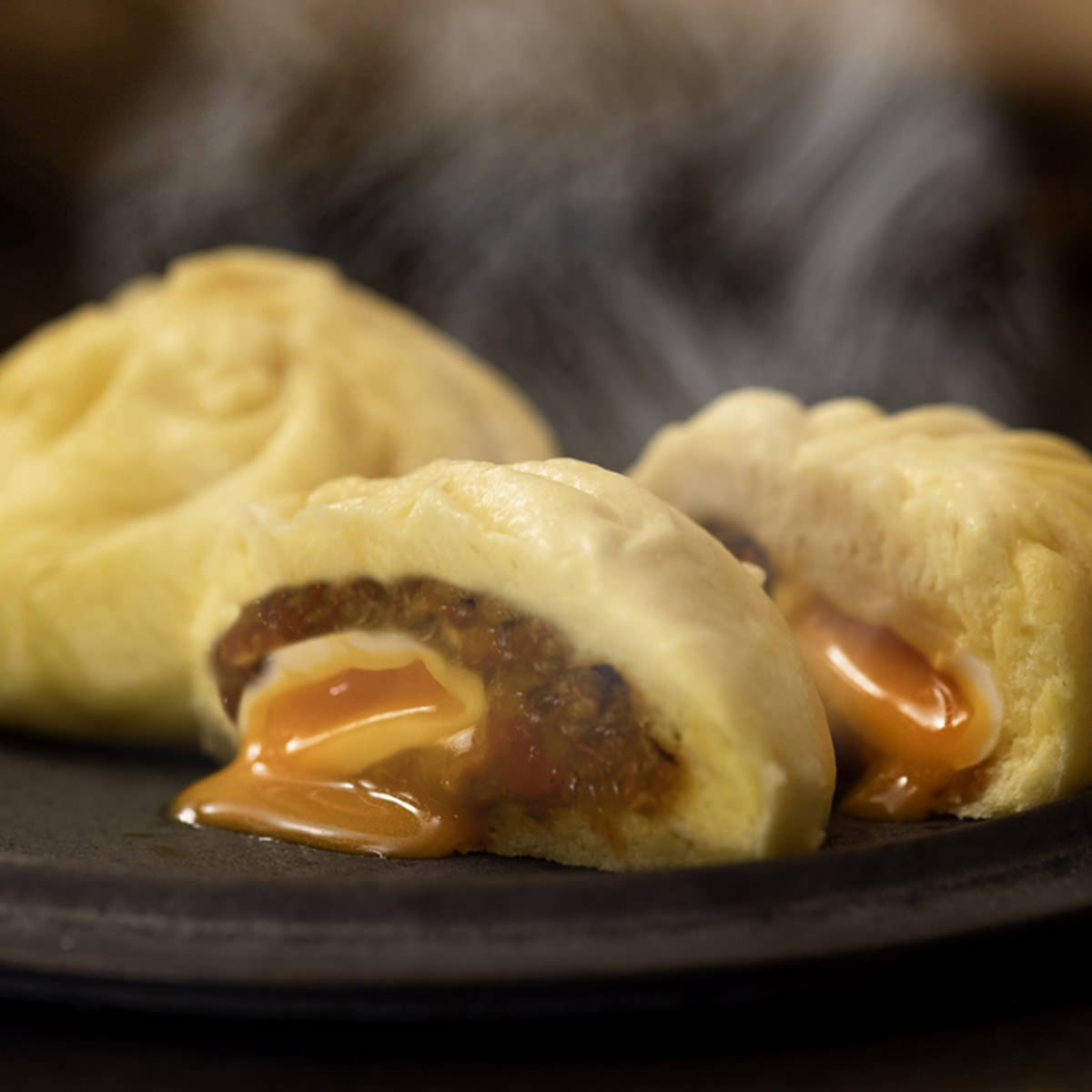 名古屋肉まん本舗 招福コーチンカレーまん 〔180g×6〕 惣菜 中華まん 冷凍