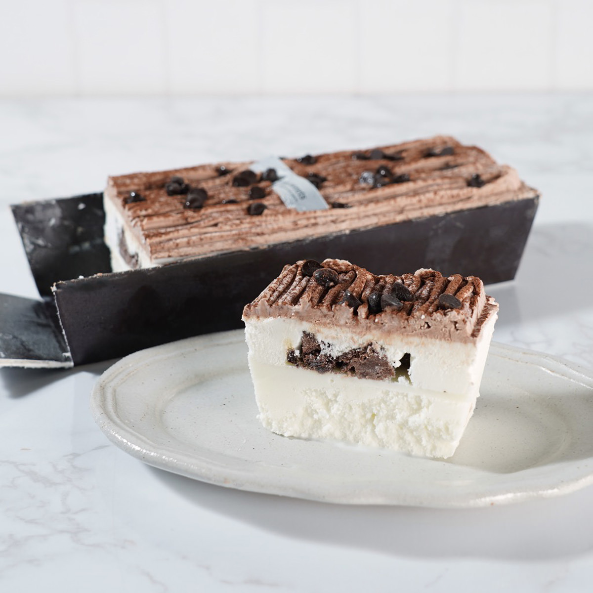 白金プレミアム手作りアイスクリームケーキ ショコラ〔約250g〕スイーツ デザート