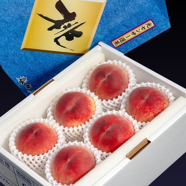 【6/13から順次出荷】『春日居の桃』山梨県産 秀品 5-6玉 約1.4kg 化粧箱 ※常温