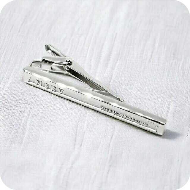 SWANK×EVANGELION スワンク ネクタイピン エヴァ コラボ ブランド ヱヴァンゲリヲン NERV タイバー タイピン EVA-2021-NERV-T-SV メンズ シルバー アクセサリー 記念日 誕生日プレゼント 男性 ギフト プレゼント 実用的