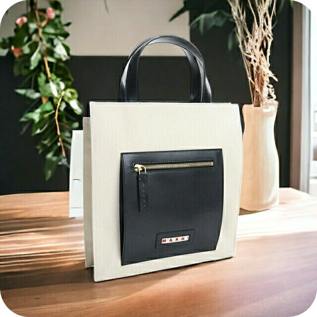 マルニ トートバッグ レディース MARNI コットン レザー イタリア SHMP0068Q0 ホワイト系 ブラック バッグ 軽量 手提げ ブランド 高級 おしゃれ プレゼント 女性 実用的 かわいい