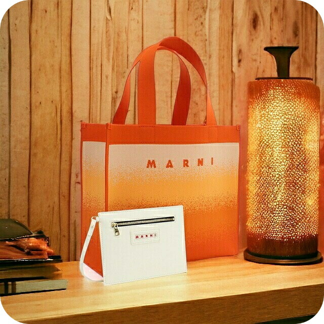 マルニ トートバッグ レディース MARNI ポリエステル イタリア SHMP0076A5 オレンジ系 バッグ 軽量 手提げ ブランド 高級 おしゃれ プレゼント 女性 実用的 かわいい