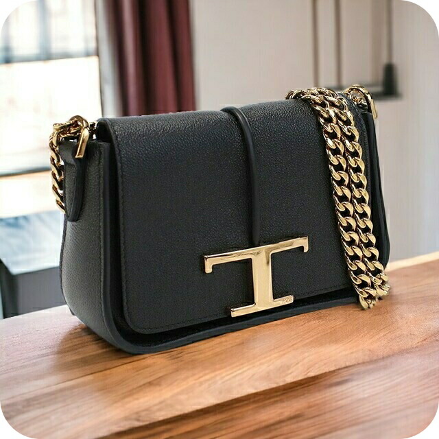トッズ ショルダーバッグ ショルダー レディース TOD'S レザー イタリア XBWTSAC0000 ブラック バッグ 斜めがけ ブランド 高級 おしゃれ プレゼント 女性 実用的 かわいい