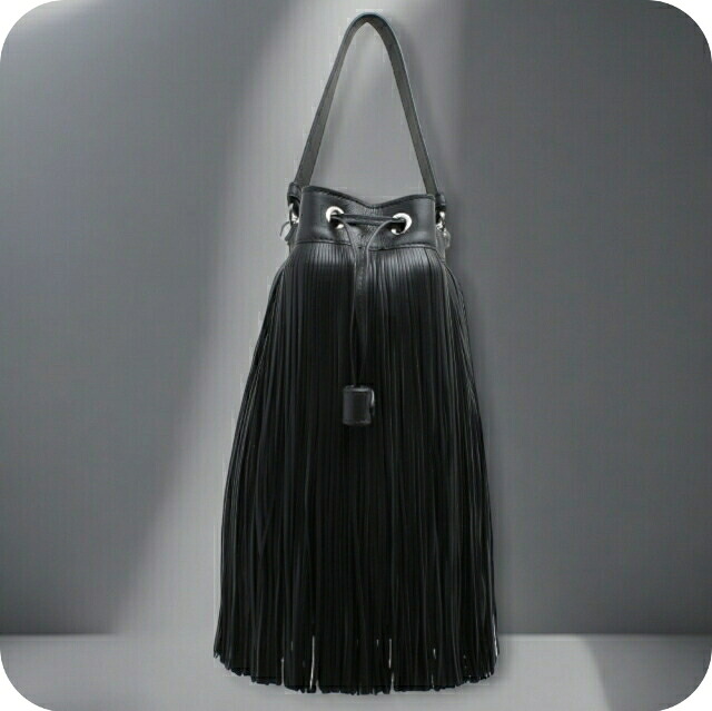 ジェイアンドエムデヴィッドソン J&M DAVIDSON ショルダーバッグ LFRG-0XX-SCNP-999S レディース ザ フリンジ THE FRINGE ブラック 斜めがけ ブランド 高級 おしゃれ プレゼント 女性 実用的 かわいい