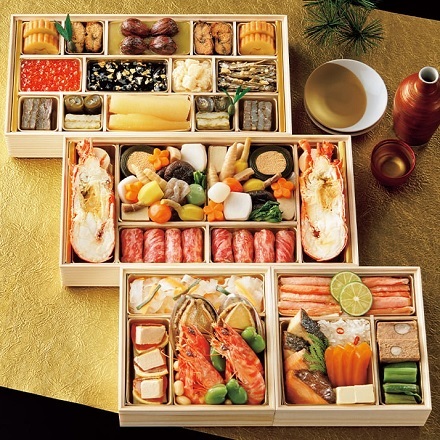 冷蔵おせち 3～4人前 日本の極み 〈五万石本店〉 特撰おせち 三段重 和風 【販売終了日：2025月12月15日】