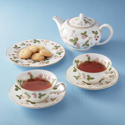 〈ウェッジウッド〉 ワイルドストロベリーアソート