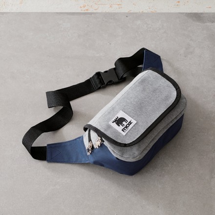 〈モズ〉 ボディバッグ（グレー）