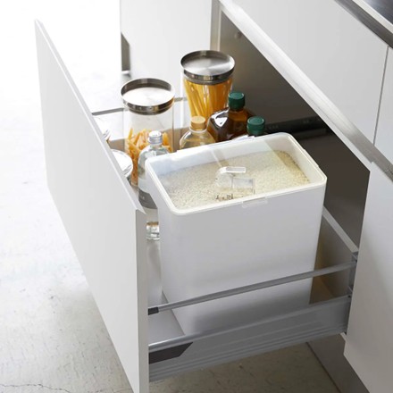 密閉米びつ（ホワイト）