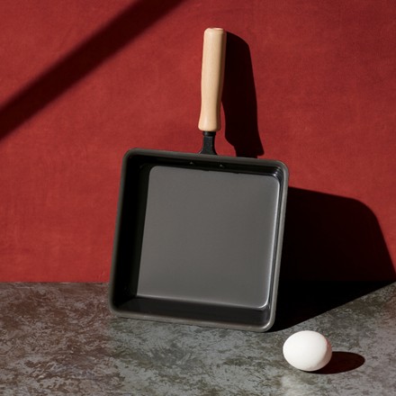 〈千歳〉 鉄玉子焼18×18cm（菜箸付）