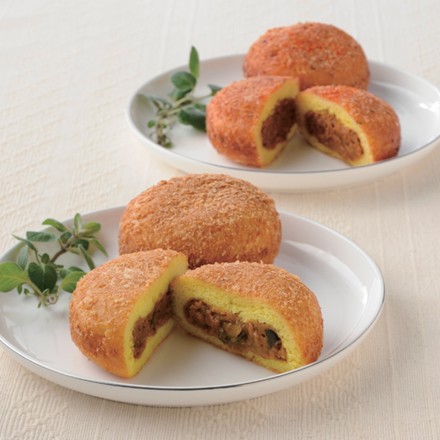 〈東京・代官山 シェ・リュイ〉 カレーパンセット