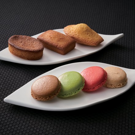 〈ダロワイヨ〉 マカロンラスク・焼き菓子詰合せ