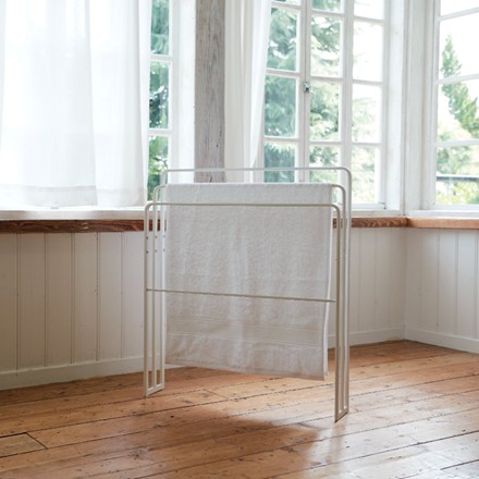 横から掛けられるバスタオルハンガー 3連（ホワイト）