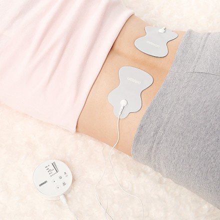 〈オムロン〉 低周波治療器　HV-F013-JE