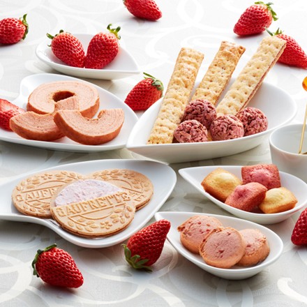 あまおう苺バウムクーヘン＆プチガトー　ギフトボックス