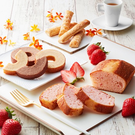 あまおう苺パウンドケーキ+アンドスイーツガーデン