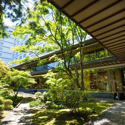 【北海道】函館湯の川温泉 湯元 啄木亭　2名様平休日1泊2食付