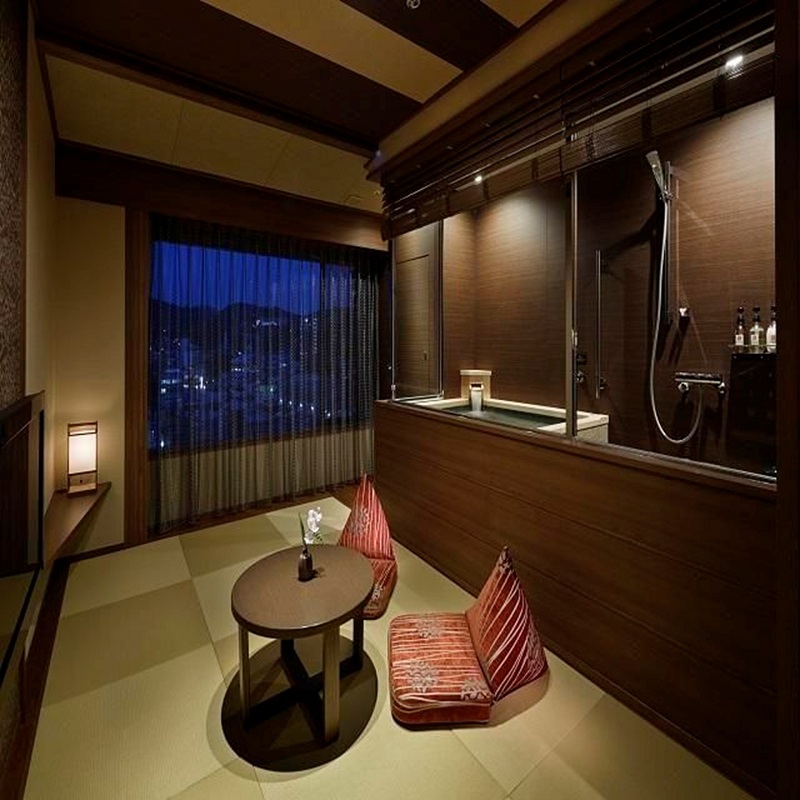 【静岡】ラフォーレ伊東温泉 湯の庭　2名様平休日1泊朝食付