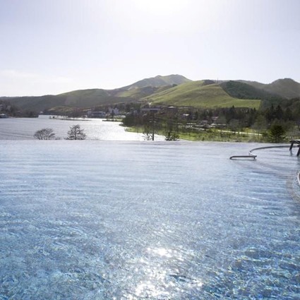 ≪2026年9月30日までの利用限定≫【長野】白樺リゾート池の平ホテル（平休日限定）　2名様平休日1泊2食付